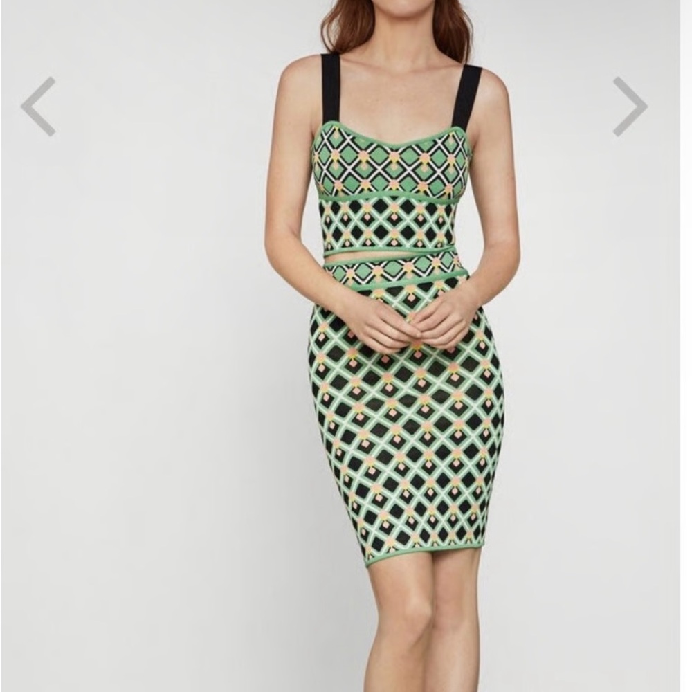 BCBGMaxAzria Black and Green pencil mini skirt.